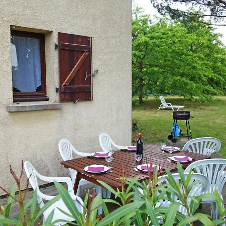 Holiday home Holiday Maison Dino 1 *